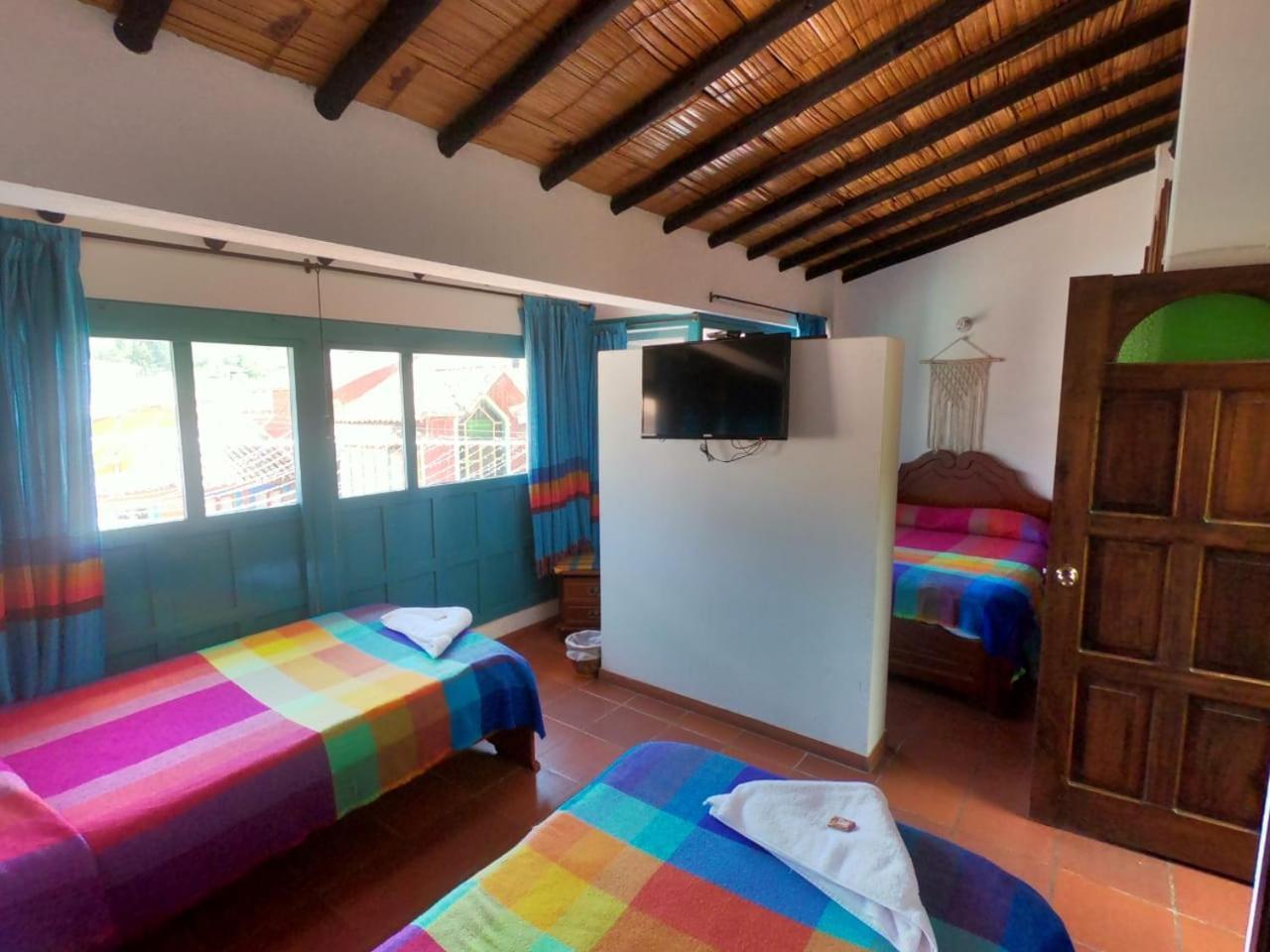 דויטאמה Hotel Los Geranios מראה חיצוני תמונה