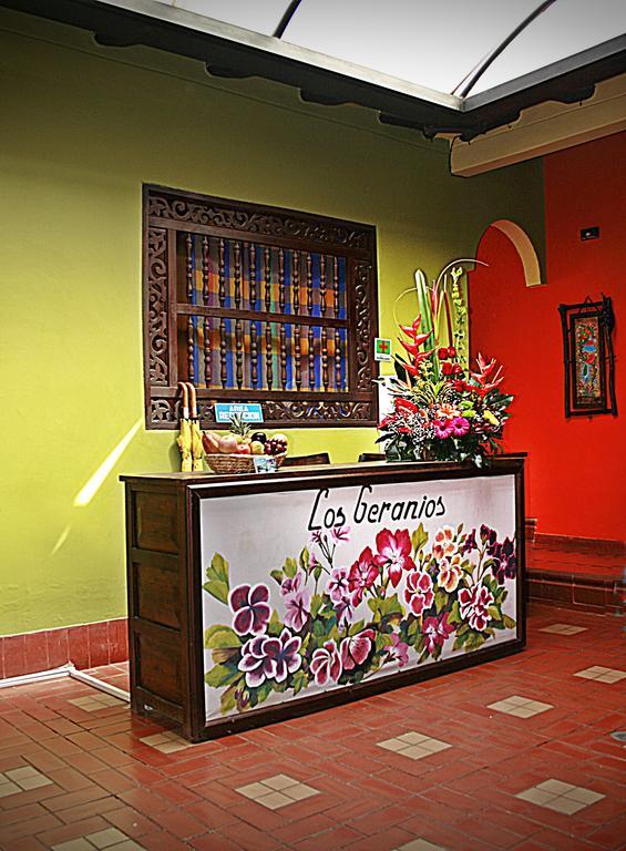 דויטאמה Hotel Los Geranios מראה חיצוני תמונה